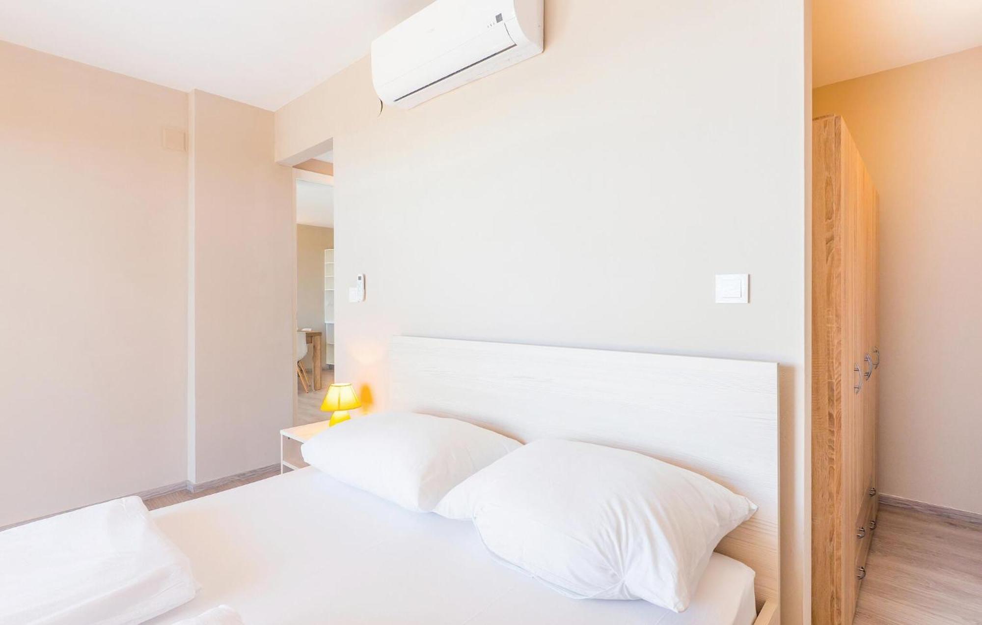 Pet Friendly Apartment In Povljana With Kitchen מראה חיצוני תמונה